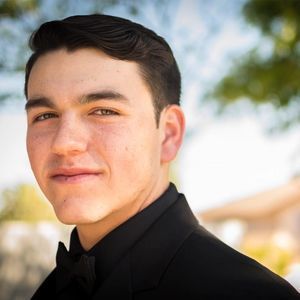 Meet your Posher, Cade